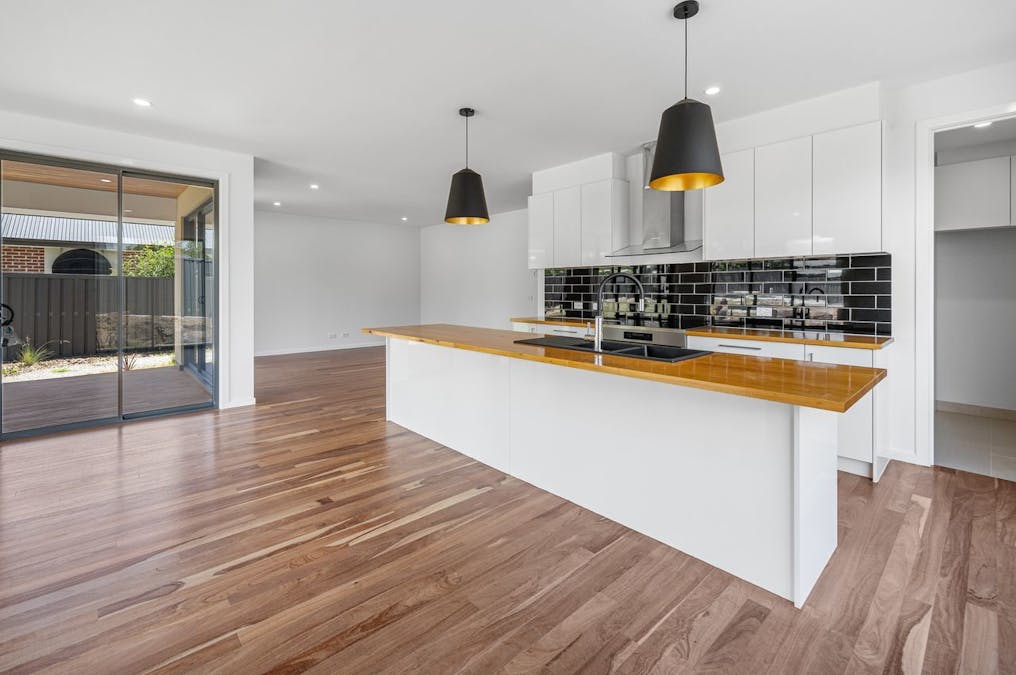 8 Green Street, Alexandra, VIC, 3714 - Image 4