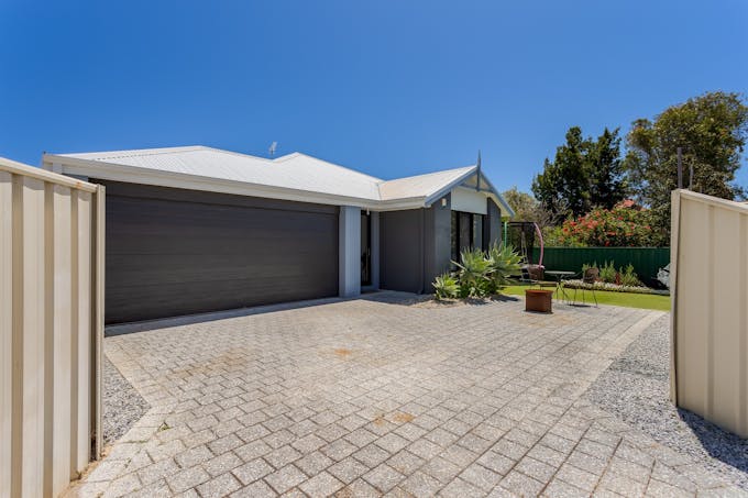7 Regal Court, South Bunbury, WA, 6230 - Image 1