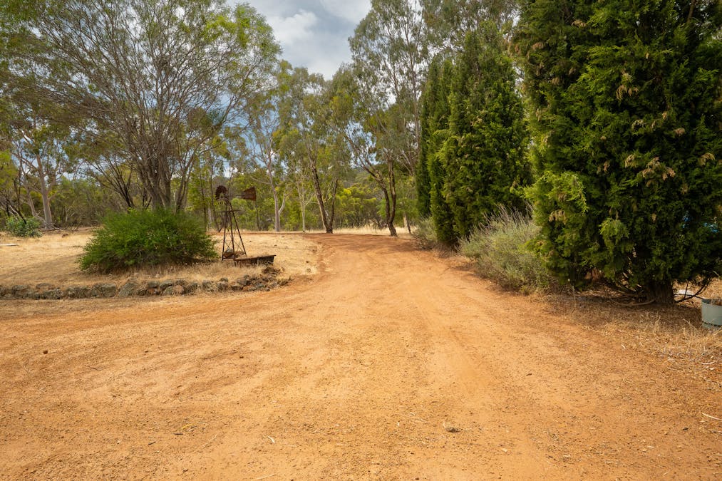 88 Dreyer Road, West Toodyay, WA, 6566 - Image 24
