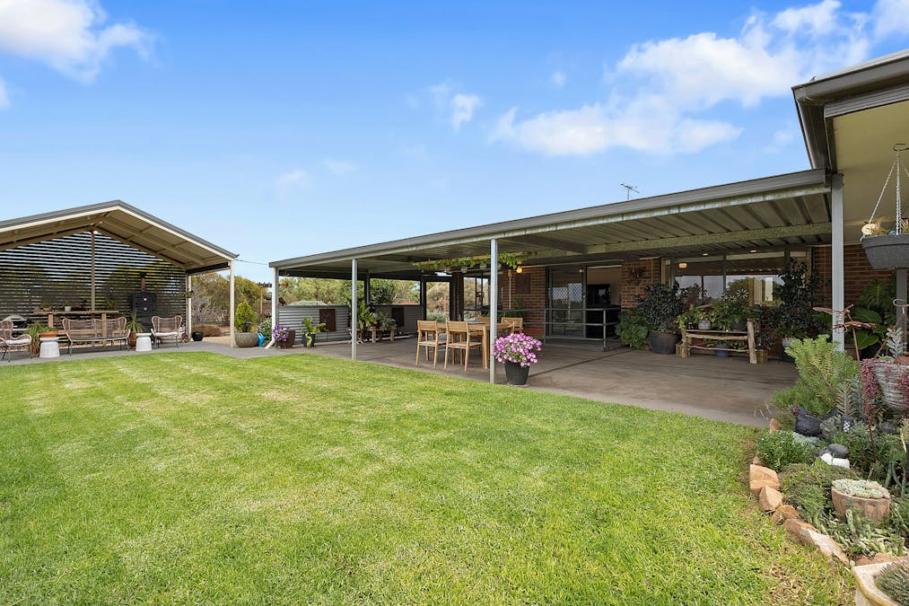 42 Dean Jaensch Road, Murray Bridge, SA, 5253 - Image 20