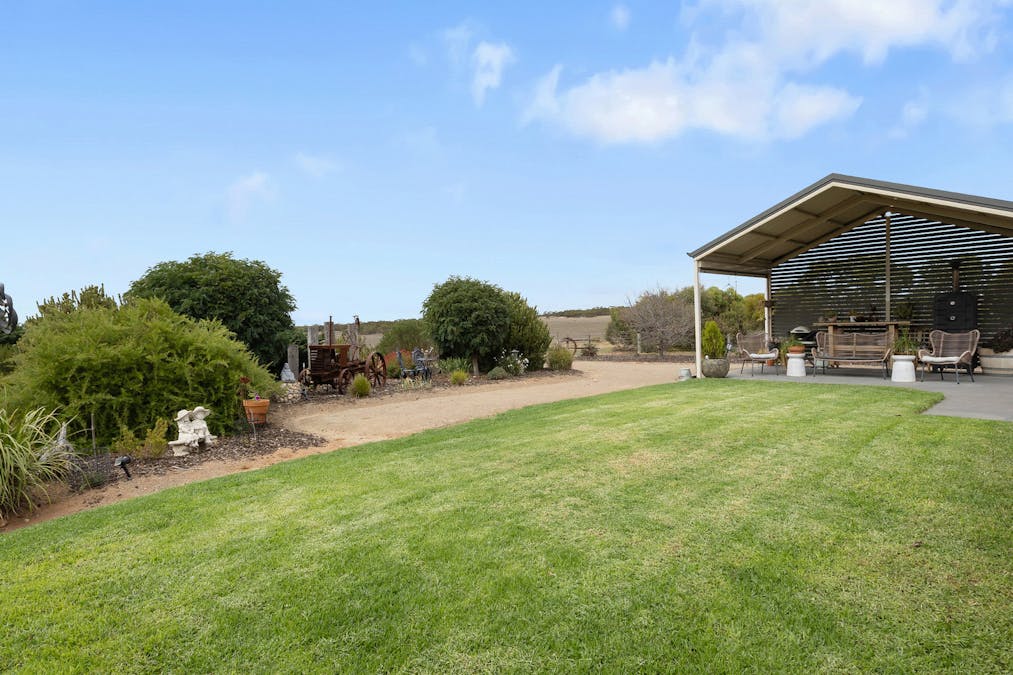 42 Dean Jaensch Road, Murray Bridge, SA, 5253 - Image 21