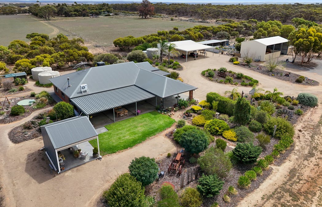 42 Dean Jaensch Road, Murray Bridge, SA, 5253 - Image 24