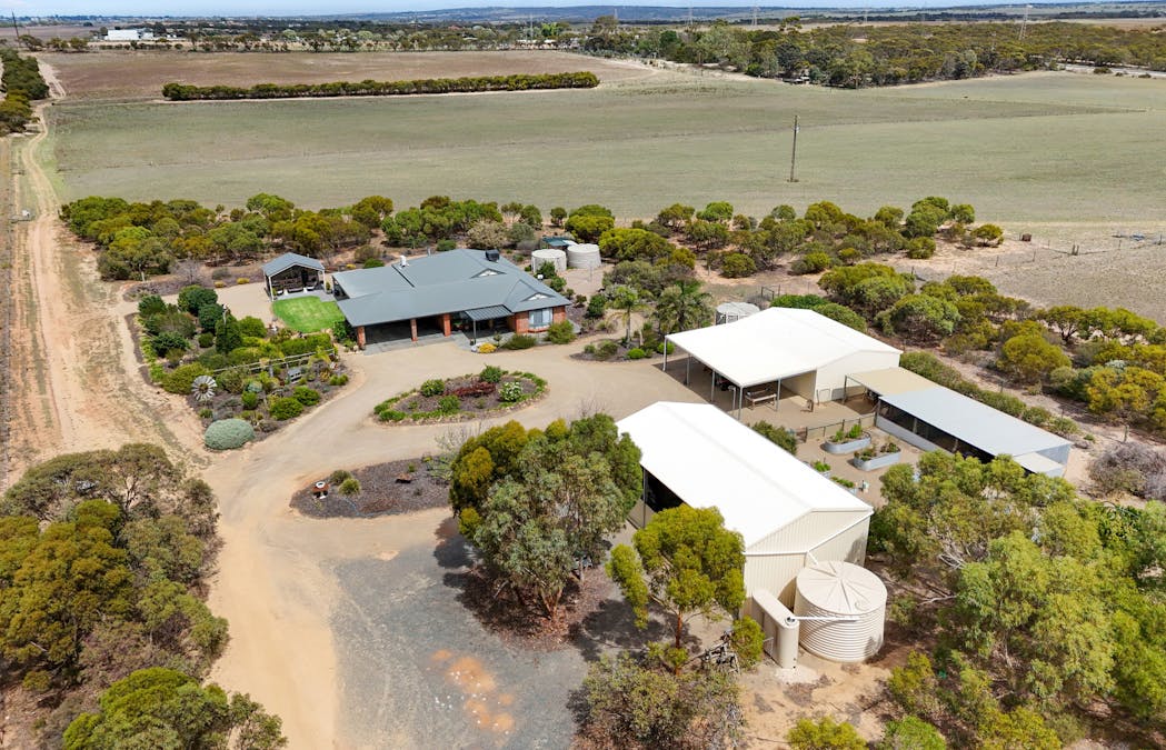 42 Dean Jaensch Road, Murray Bridge, SA, 5253 - Image 25