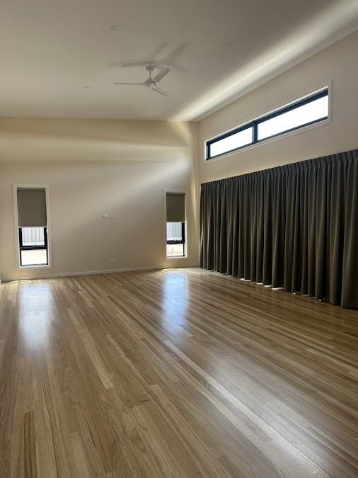 3 White Hut Road, Clare, SA, 5453 - Image 2