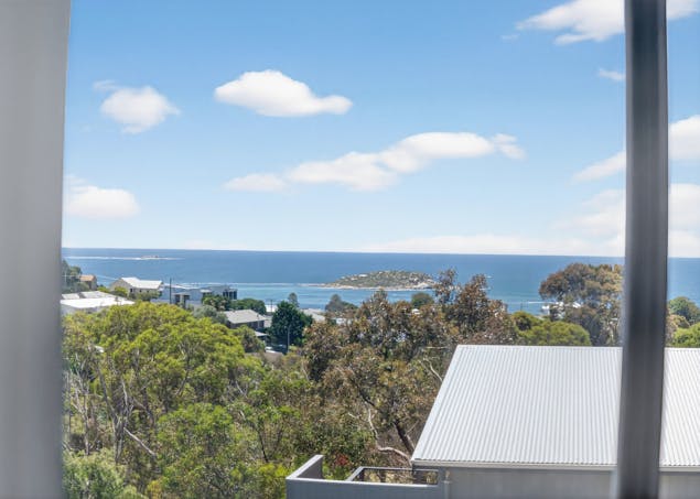 11 Theisenger Court, Encounter Bay, SA, 5211 - Image 1