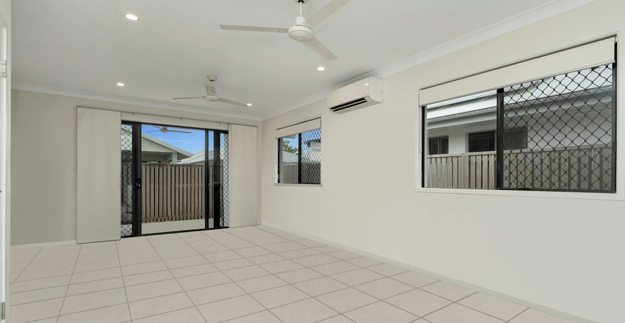 17 Colvin Street, Oonoonba, QLD, 4811 - Image 2