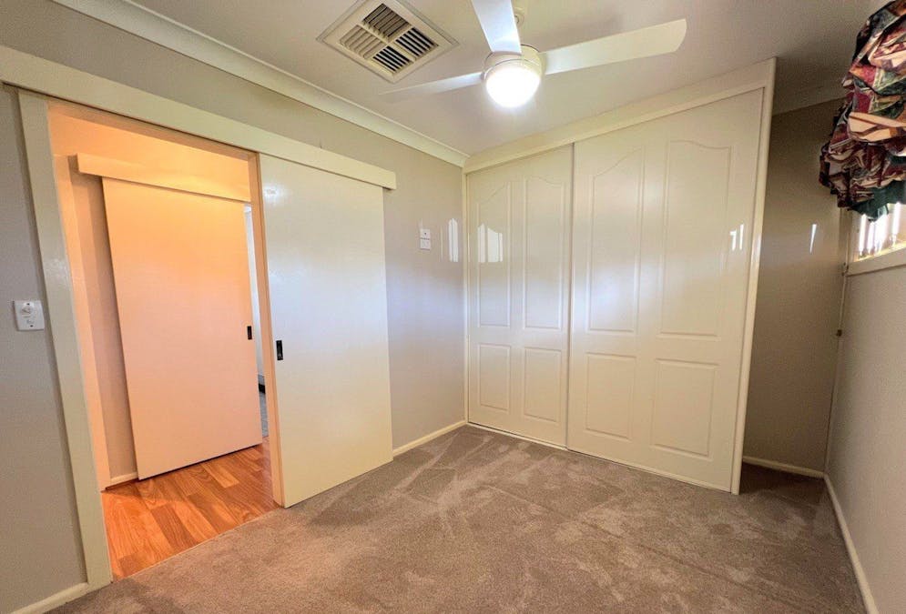 7 Dalley Street, Parkes, NSW, 2870 - Image 2