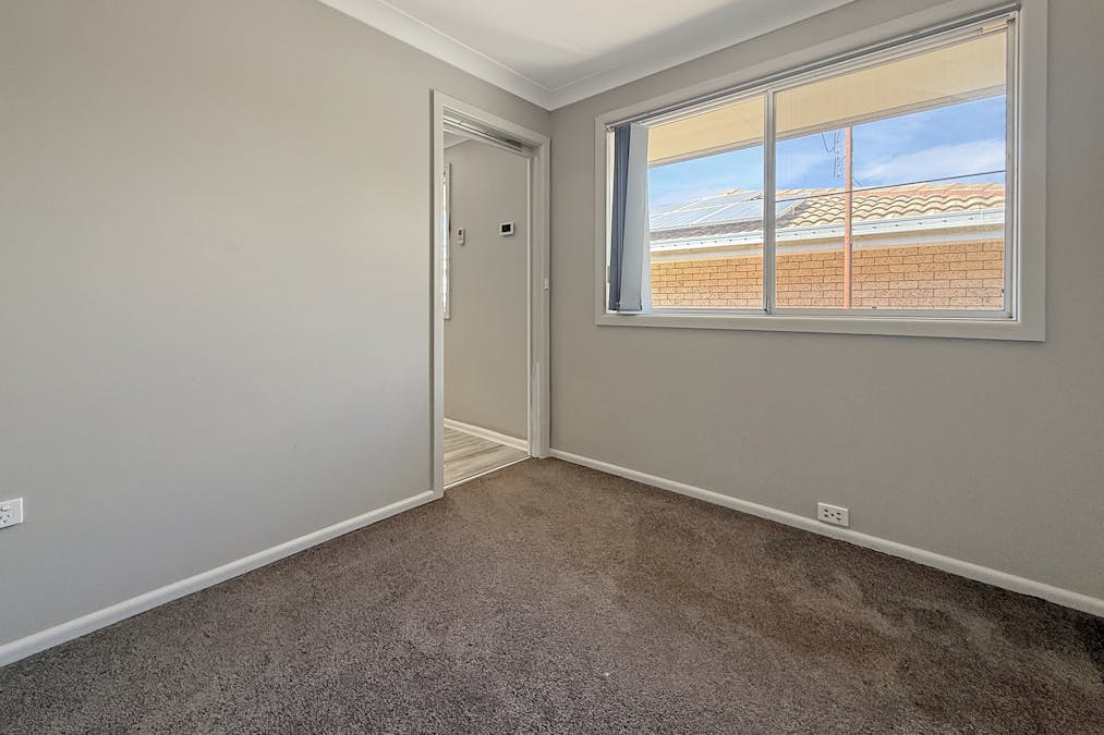 18 Jones Street, Parkes, NSW, 2870 - Image 6