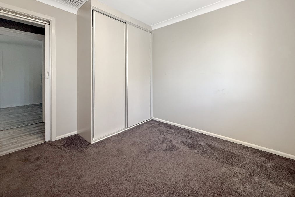18 Jones Street, Parkes, NSW, 2870 - Image 8