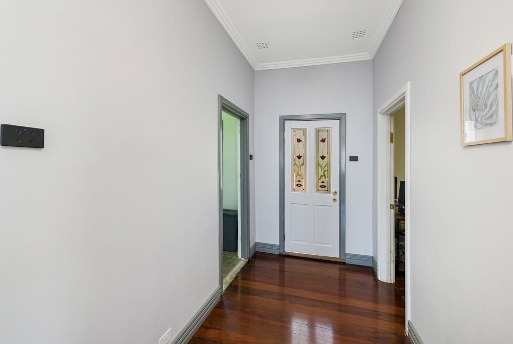 54 Burlong Road, Northam, WA, 6401 - Image 19