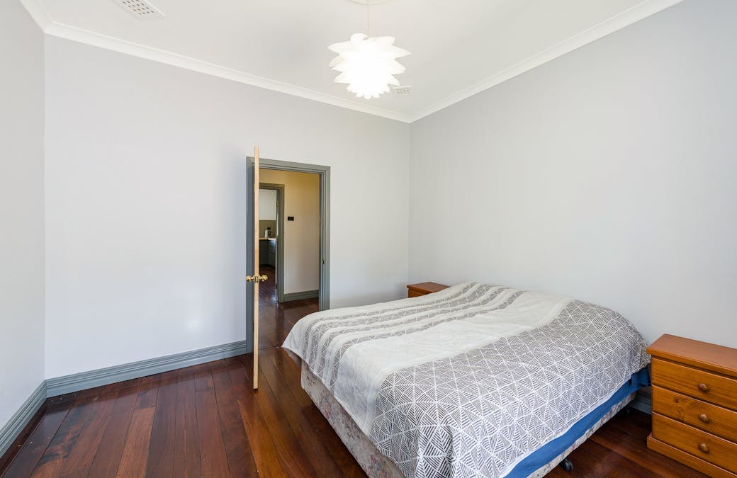 54 Burlong Road, Northam, WA, 6401 - Image 14