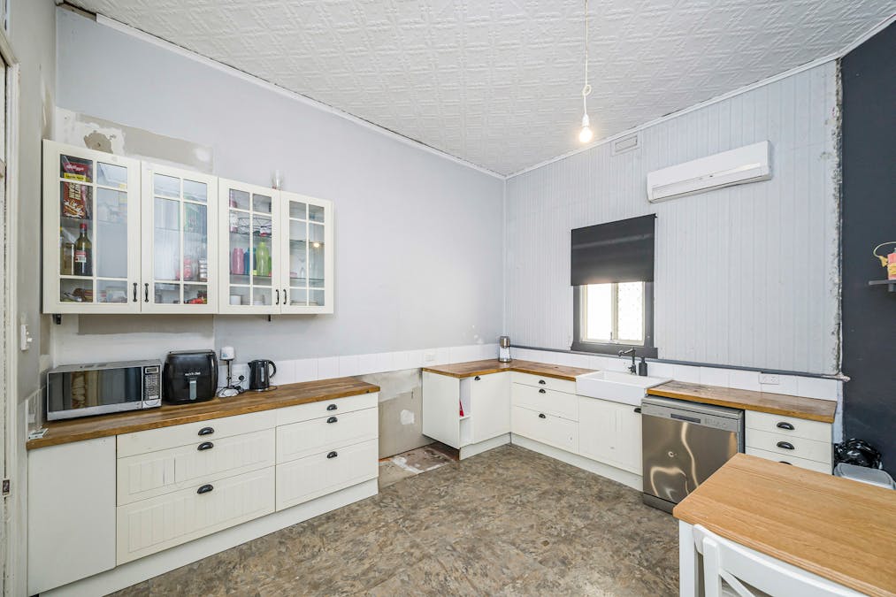 44 Lefroy Street, Moora, WA, 6510 - Image 4