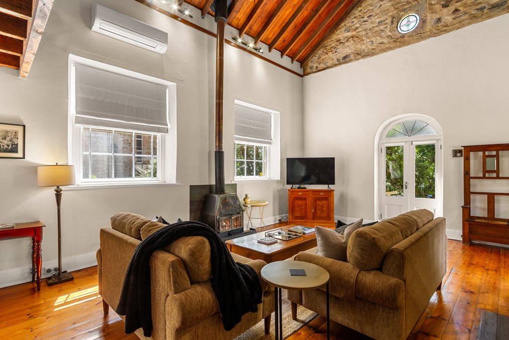 18 Victoria Road, Clare, SA, 5453 - Image 8