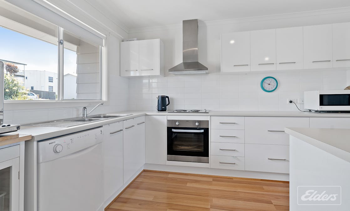 16 Stone Hut Circuit, Encounter Bay, SA, 5211 - Image 7