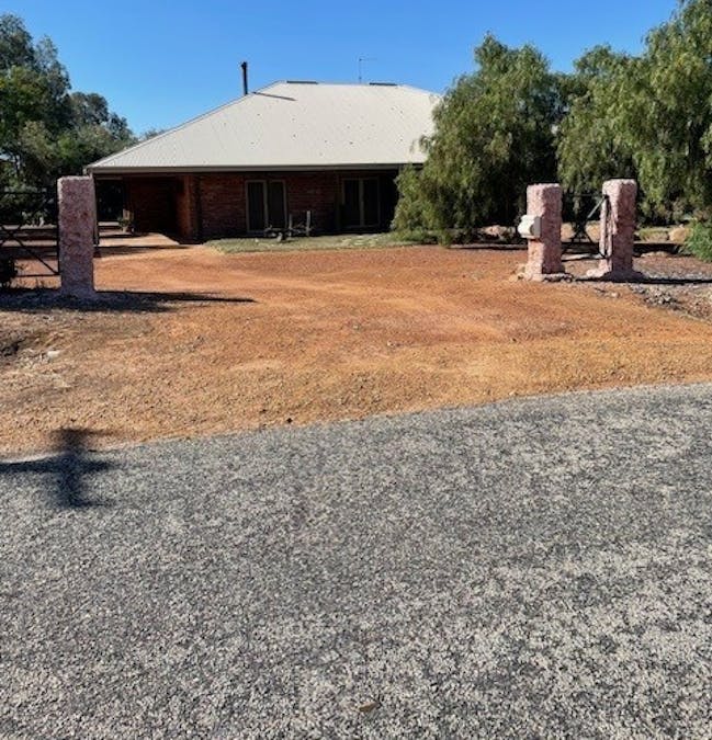 2A Osnaburg Road, York, WA, 6302 - Image 1