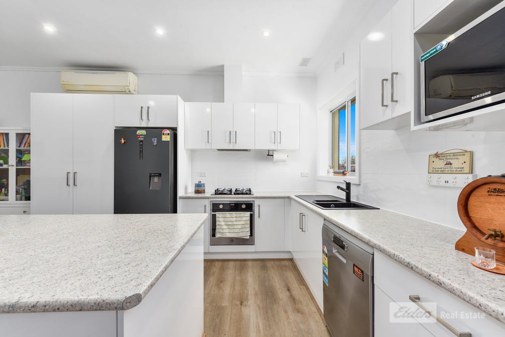 1 McMorron Street, Millicent, SA, 5280 - Image 8