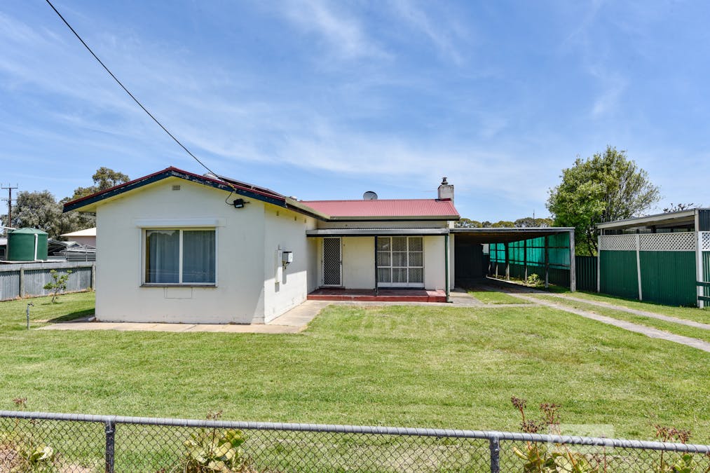 8 Playford Street, Millicent, SA, 5280 - Image 2