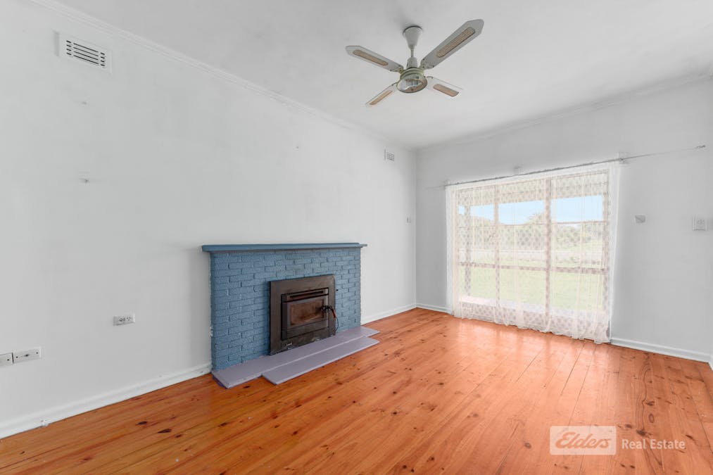 8 Playford Street, Millicent, SA, 5280 - Image 3