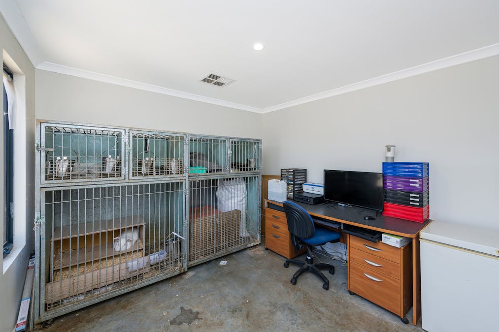 146 Chidlow Street East , Northam, WA, 6401 - Image 3