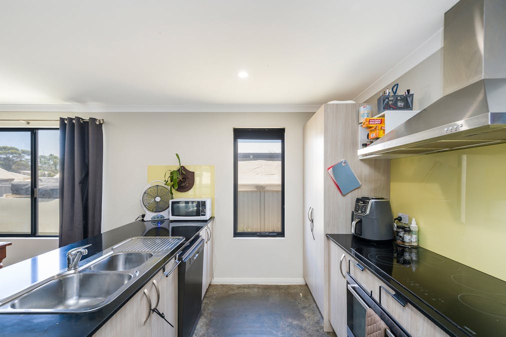 146 Chidlow Street East , Northam, WA, 6401 - Image 9