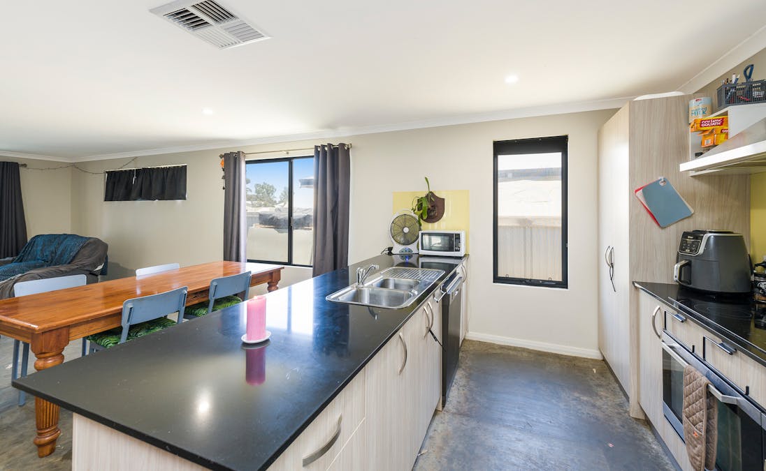 146 Chidlow Street East , Northam, WA, 6401 - Image 10