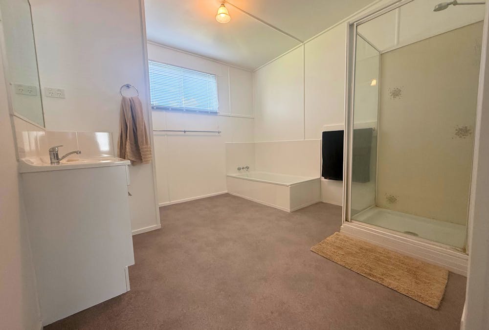 1 Thorn Street, Warra, QLD, 4411 - Image 7