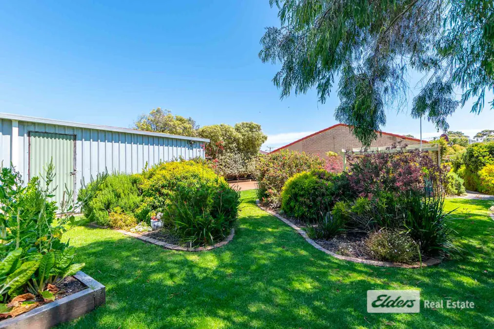 7 Grove Street West , Little Grove, WA, 6330 - Image 26