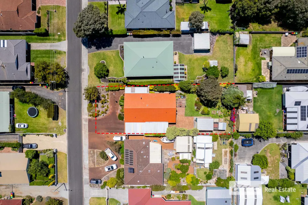 7 Grove Street West , Little Grove, WA, 6330 - Image 30