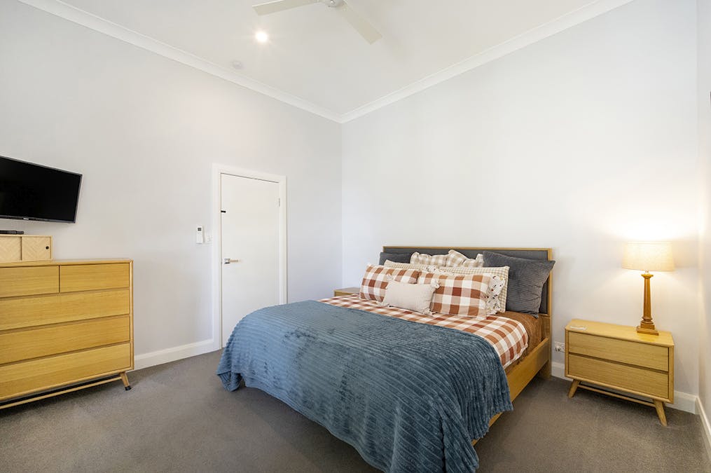 24 Burns Street, Hamilton, VIC, 3300 - Image 7