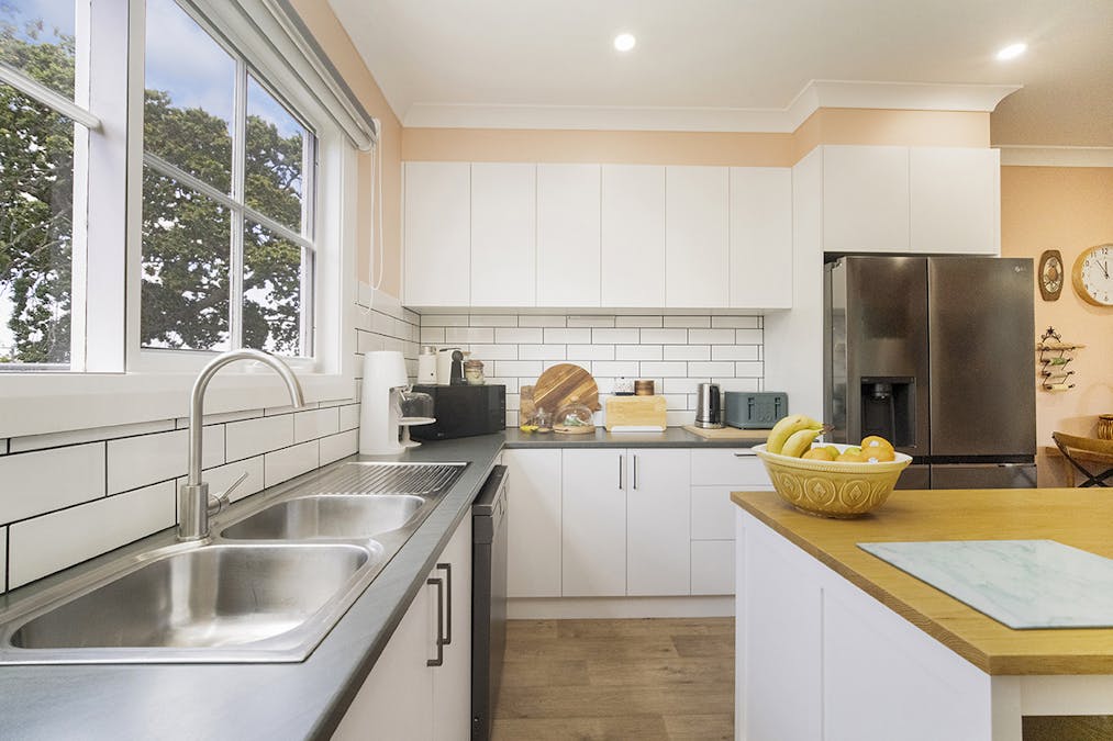 24 Burns Street, Hamilton, VIC, 3300 - Image 4