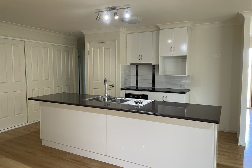 51 Gosden Drive, Dalby, QLD, 4405 - Image 5