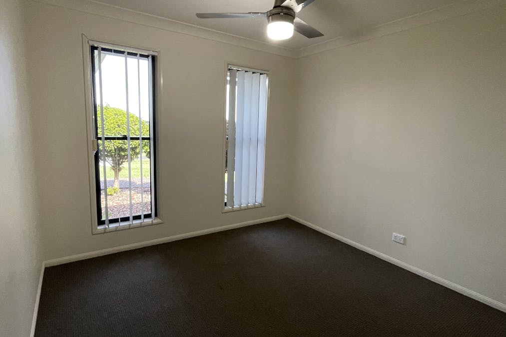 51 Gosden Drive, Dalby, QLD, 4405 - Image 12