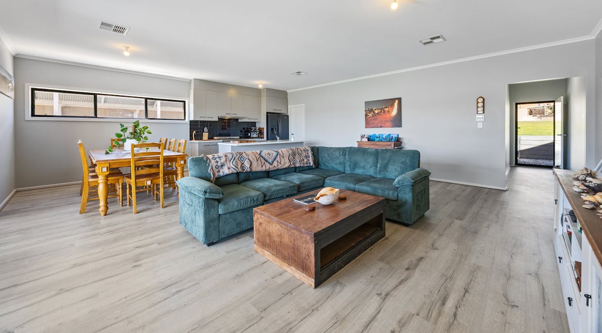 9 Murray Avenue, Woodlane, SA, 5254 - Image 3