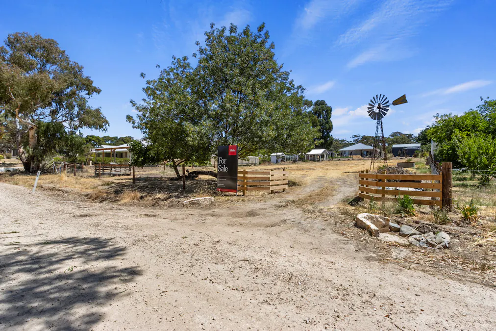 26 West Road, Watervale, SA, 5452 - Image 16