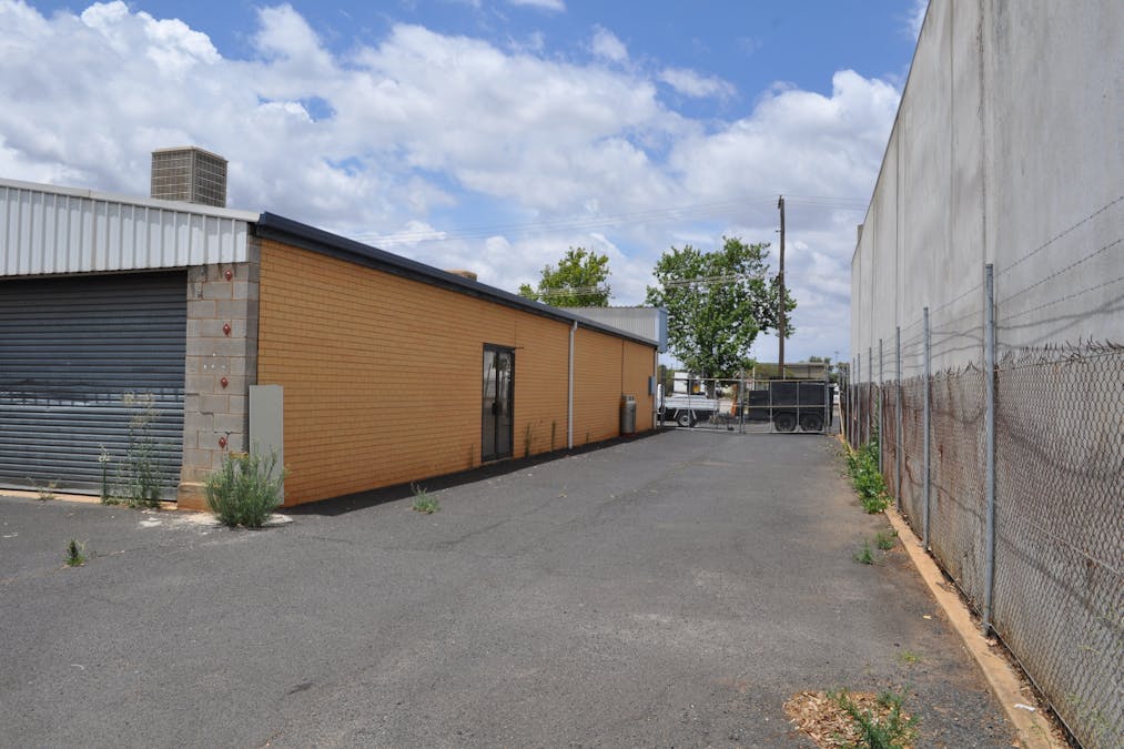 98 Erskine Street, Dubbo, NSW, 2830 - Image 11