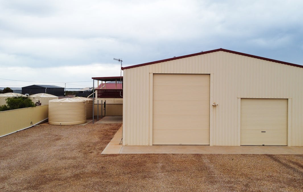 43 Wellington Road, Cowell, SA, 5602 - Image 1