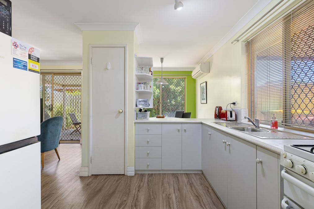 11/15 Baralda Court, Rockingham, WA, 6168 - Image 7