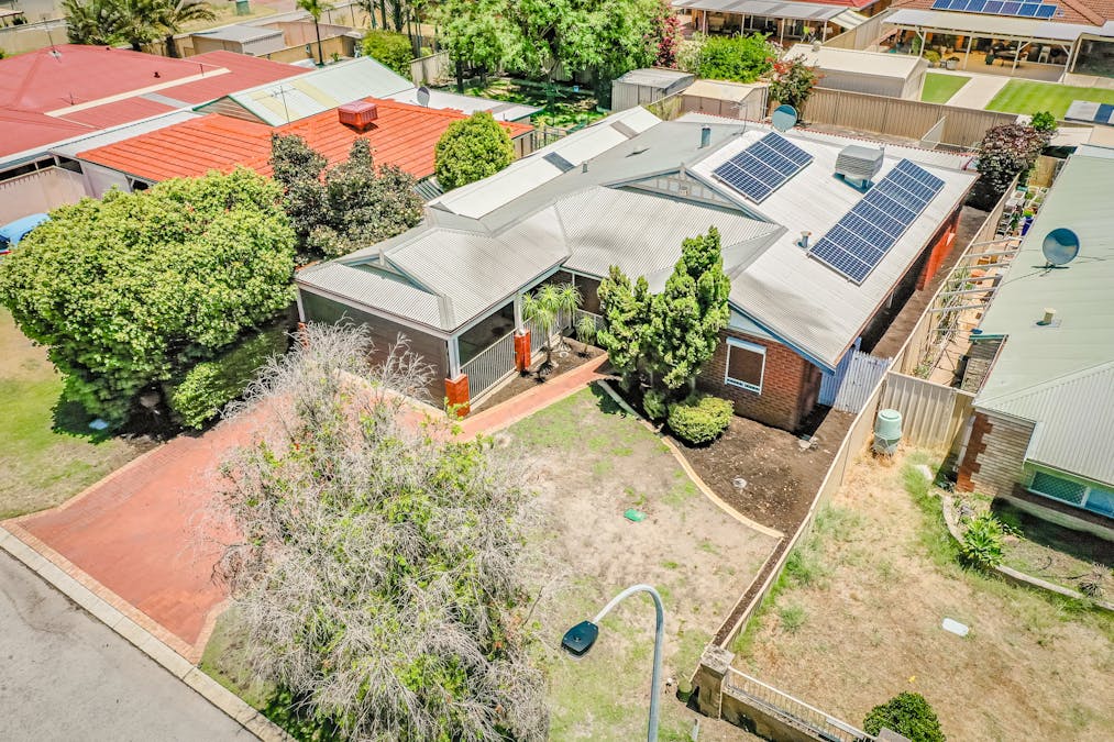 75 Flowerwood Way, Huntingdale, WA, 6110 - Image 29