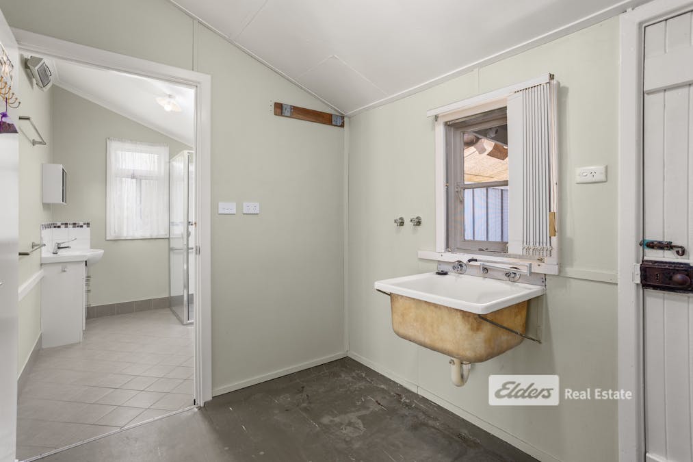 5 Boyalla Street, Carey Park, WA, 6230 - Image 11