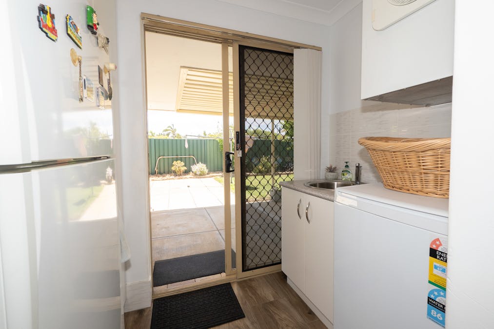 1 Nandi Court, Waikiki, WA, 6169 - Image 16