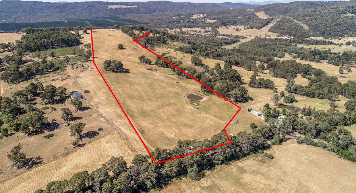 1037 Tabletop Road, Tolmie, VIC, 3723 - Image 2