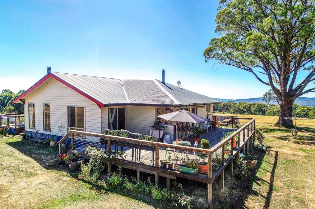 1037 Tabletop Road, Tolmie, VIC, 3723 - Image 4