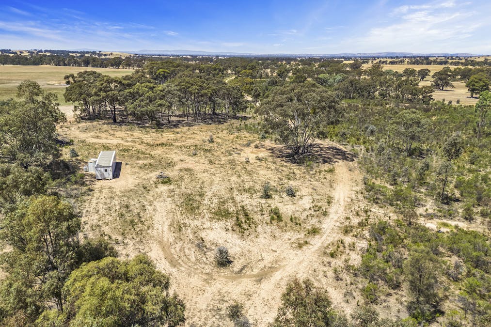 Level CA 26/Moyreisk Road, Redbank, VIC, 3477 - Image 9