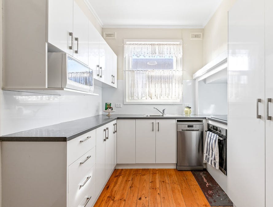 23 Lipson Road, Tumby Bay, SA, 5605 - Image 2