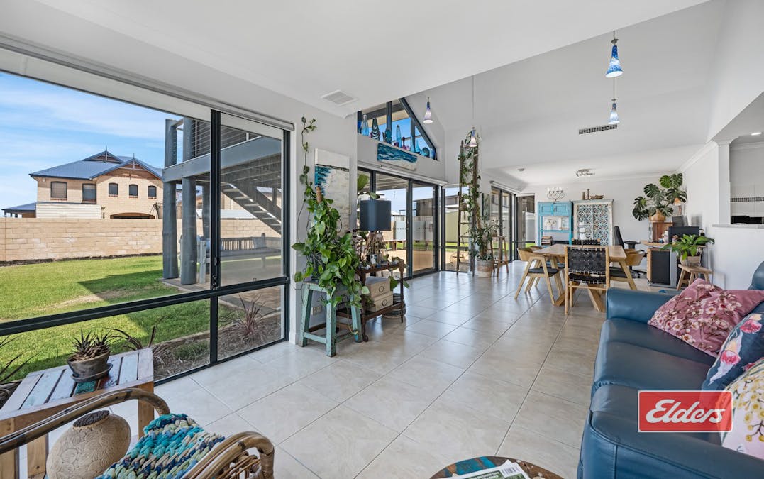 20 Coastside Crescent, Glenfield, WA, 6532 - Image 9