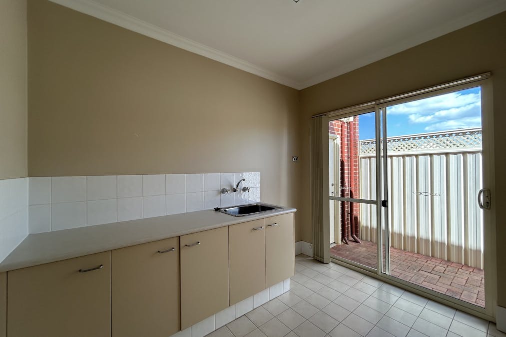 28B Moore Street, Bunbury, WA, 6230 - Image 11