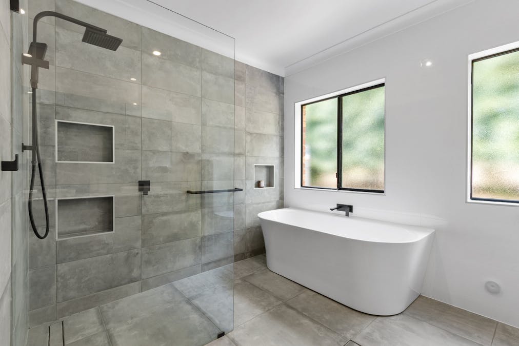 66 Neagles Rock Road, Clare, SA, 5453 - Image 16