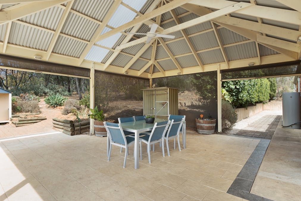 66 Neagles Rock Road, Clare, SA, 5453 - Image 24