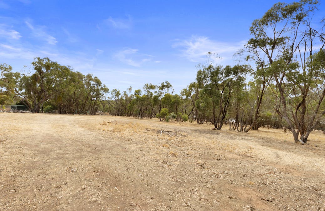 66 Neagles Rock Road, Clare, SA, 5453 - Image 29