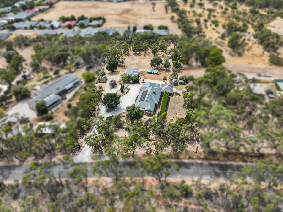 66 Neagles Rock Road, Clare, SA, 5453 - Image 32